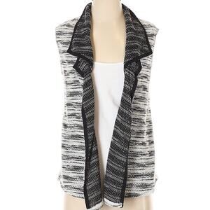 Cha Cha Vente sleeveless open waterfall knit black & white cardigan sweater